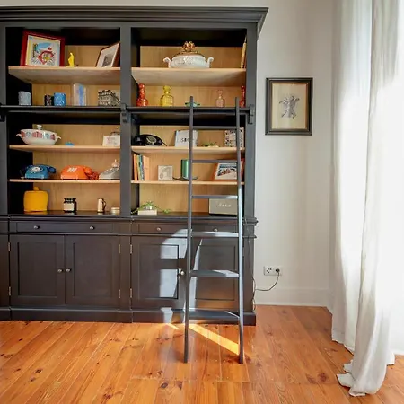 3-bedroom With River Views By Lovelystay Lizbona
