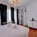 Apartment Magnificent By Lovelystay Lissabon